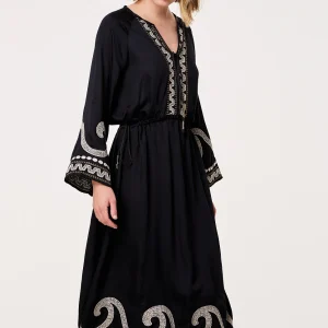 VESTIDO MAXI BORDADO