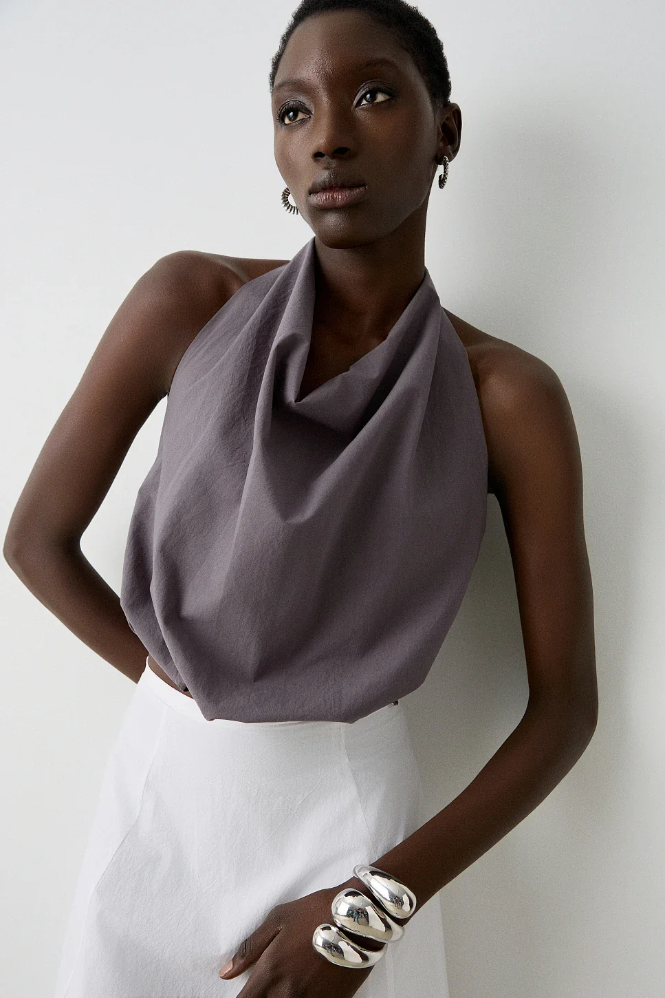 TOP GLOBO SIN ESPALDA