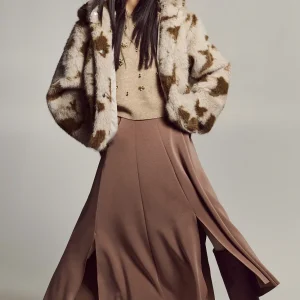 FALDA LARGA CON ABERTURAS MARRÓN CHOCOLATE