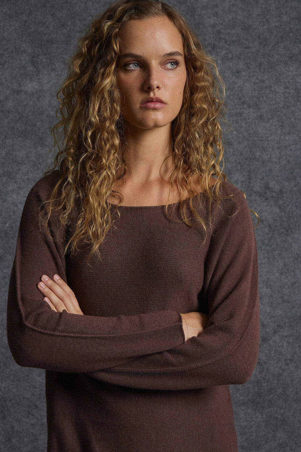 CONJUNTO DE PUNTO MARRÓN CHOCOLATE - Imagen 4