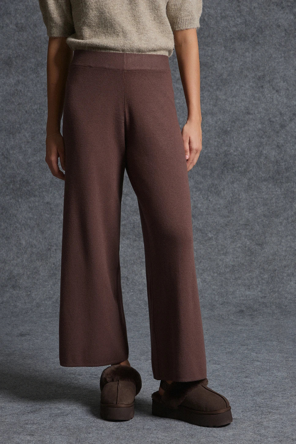 CONJUNTO DE PUNTO MARRÓN CHOCOLATE - Imagen 5