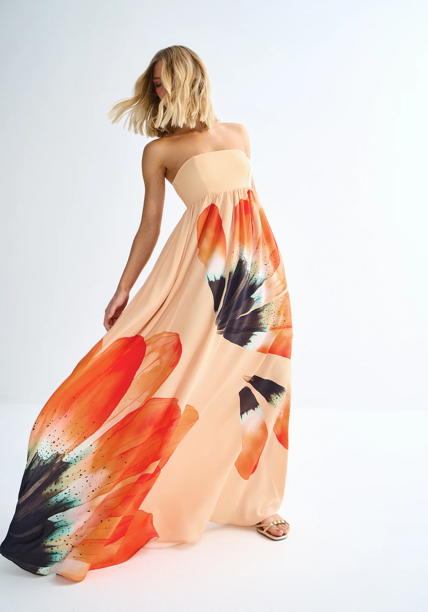 VESTIDO LARGO SIN TIRANTES ESTAMPADO DE FLORES - Imagen 4