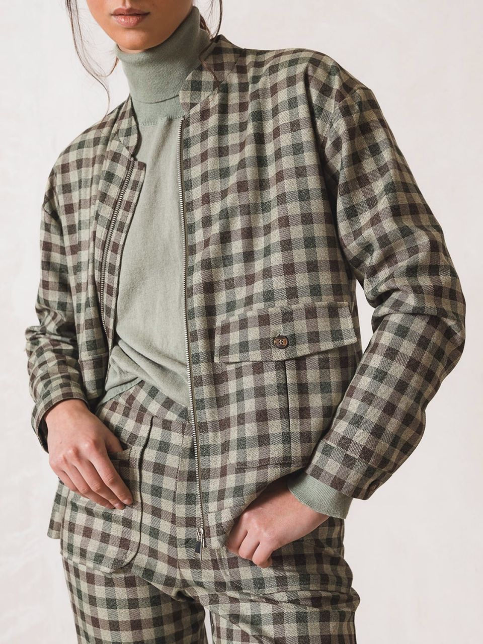 CHAQUETA BOMBER CUADROS - Imagen 3