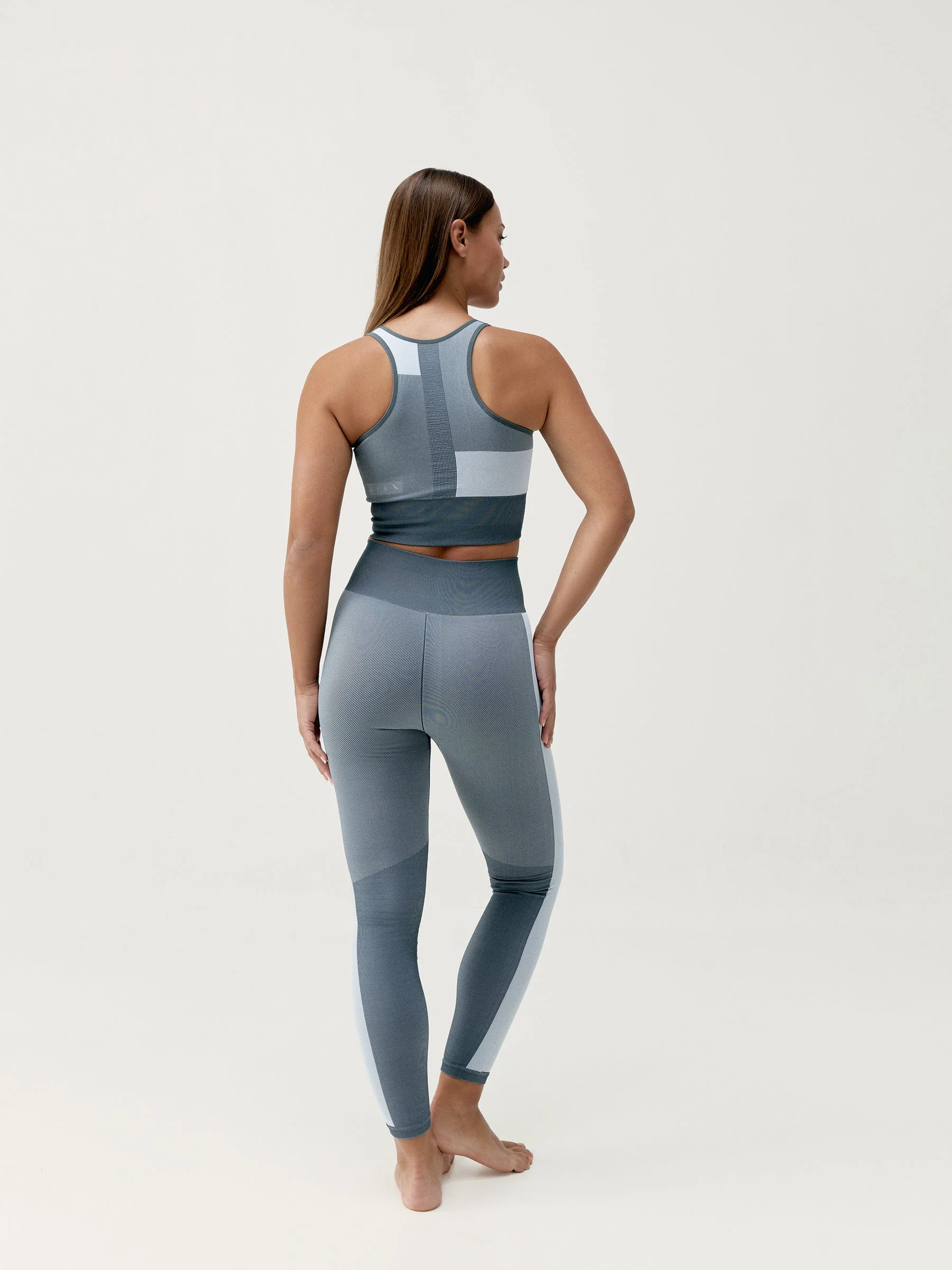 TOP ATHENA STORMY GREY/WHITE - Imagen 7