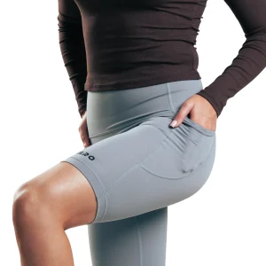 BIKER DEPORTIVO DE DAMA CON BOLSILLOS GRIS