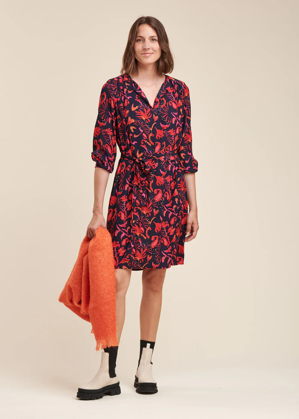 VESTIDO CORTO ESTAMPADO DE FLORES