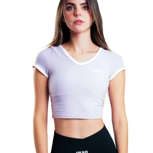 FRANELA AJUSTADA CUELLO EN V HERO MORADO