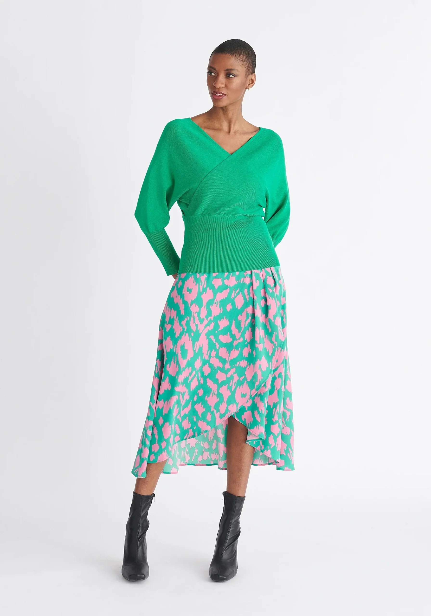 JERSEY CRUZADO CON MANGAS GLOBO VERDE