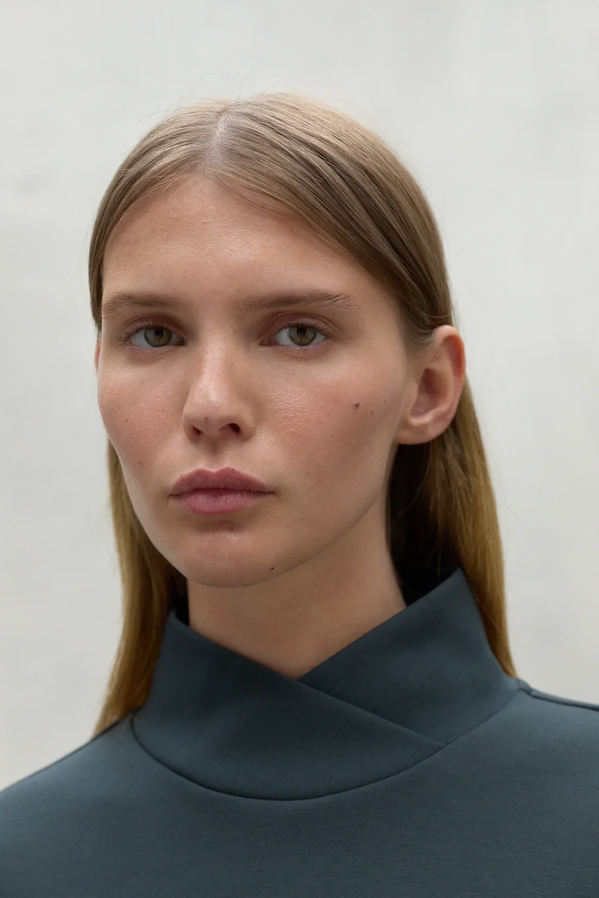 SUDADERA MAIA VERDE OSCURO - Imagen 5