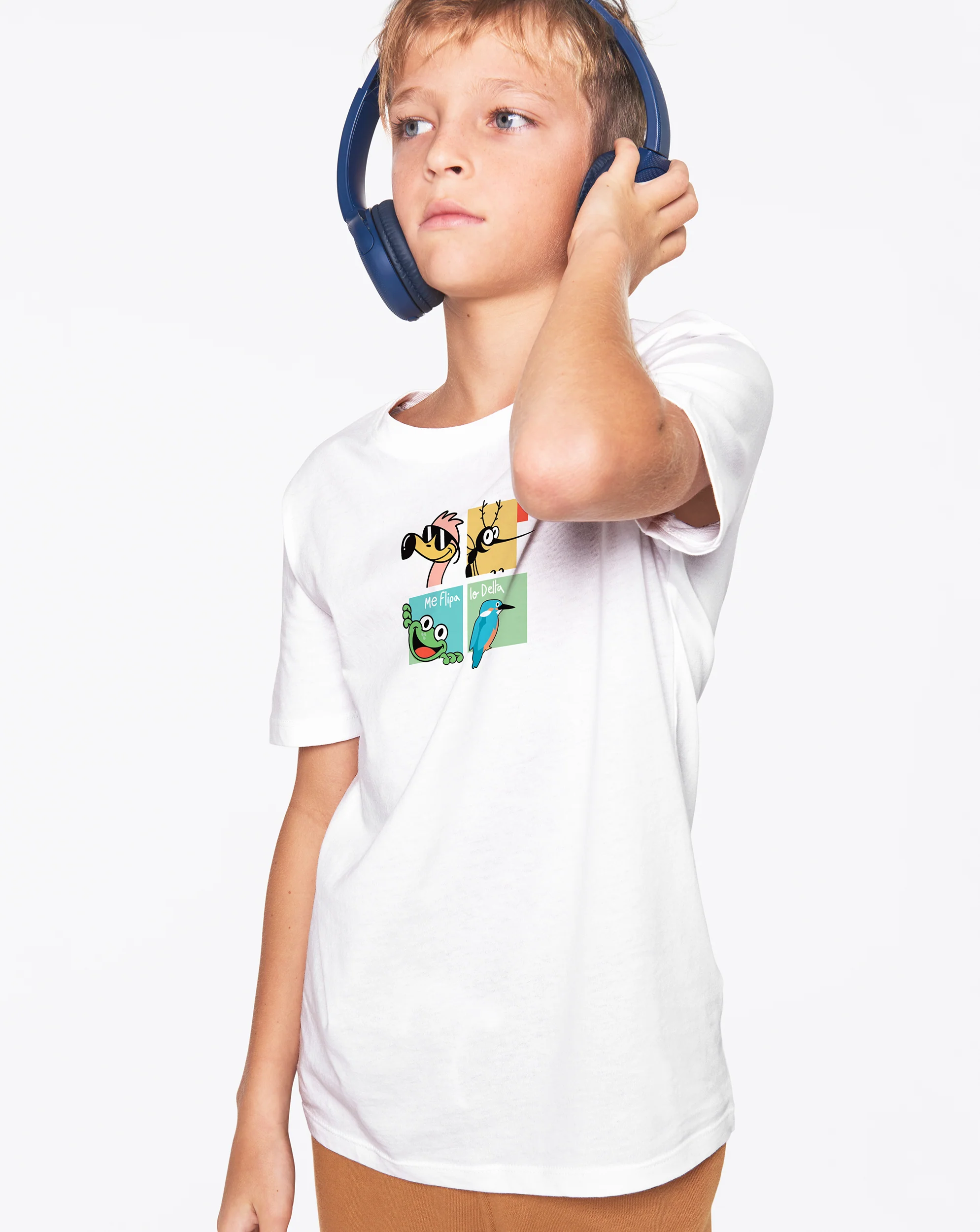 Camiseta manga corta infantil de niño y niña en blanco y estampado pop art del Delta