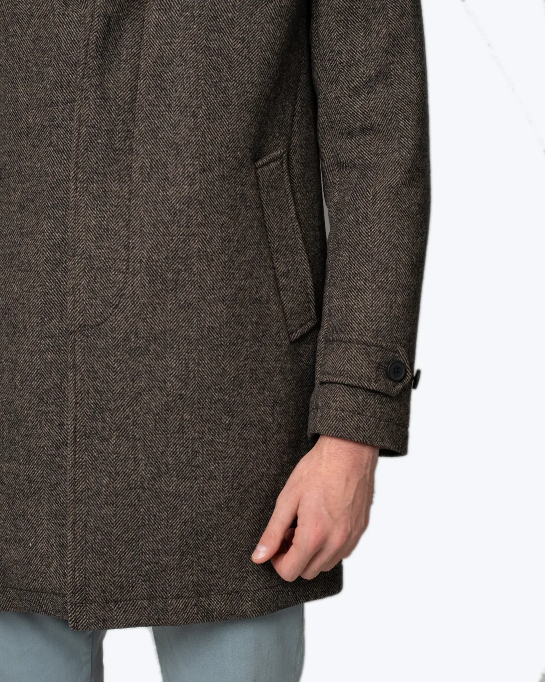 ABRIGO DE ESPIGA MARRÓN CON CAPUCHA AT.P.CO - Imagen 4