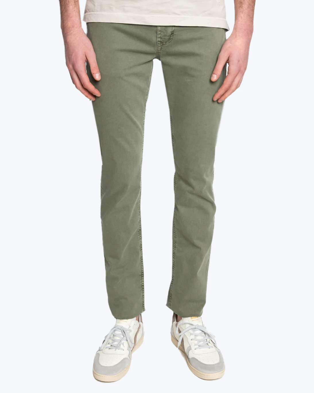 PANTALÓN VERDES 5 BOLSILLOS ARNE PIPE MAC JEANS