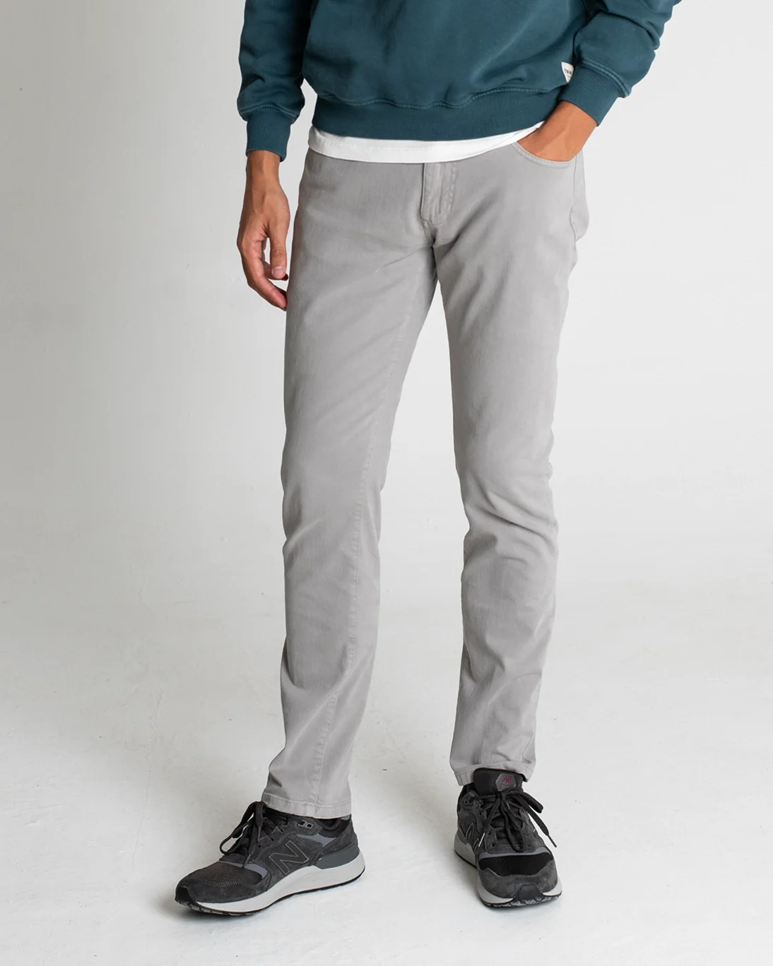 PANTALÓN GRIS DE 5 BOLSILLOS TWAY