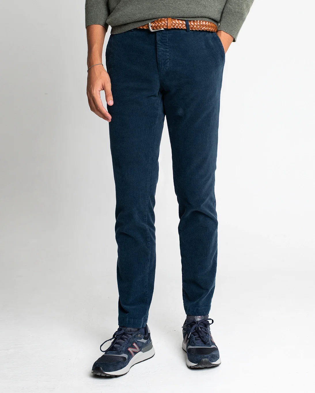 PANTALÓN CHINO DE PANA AZUL TWAY