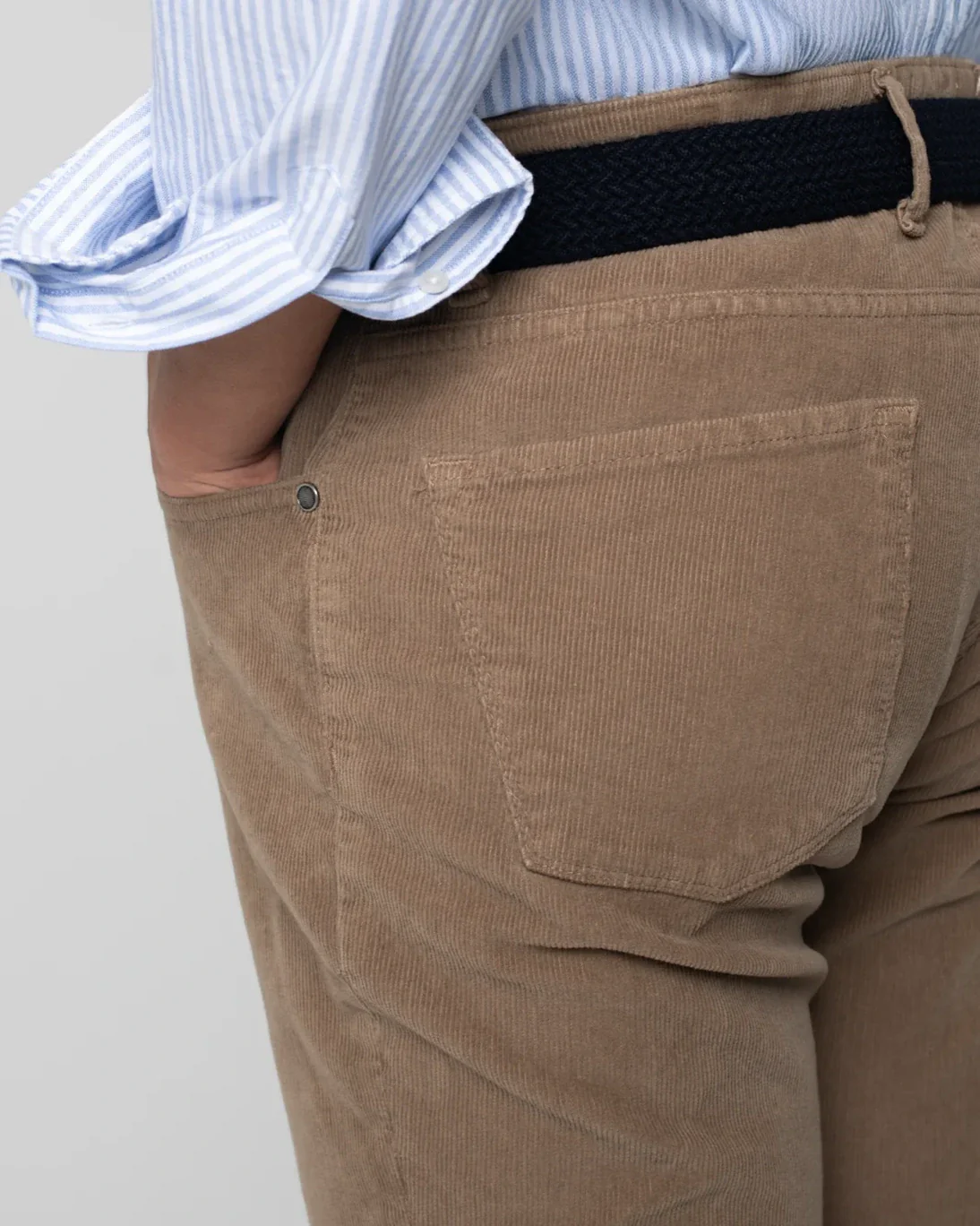 PANTALÓN 5 BOLSILLOS DE PANA TOSTADO TWAY - Imagen 4