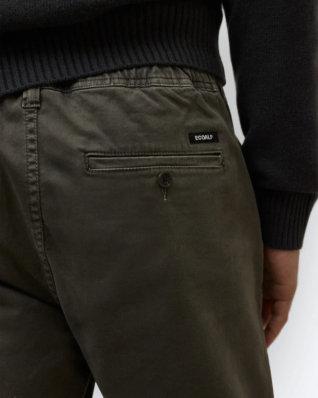 PANTALÓN CHINO VERDE ECOALF - Imagen 4