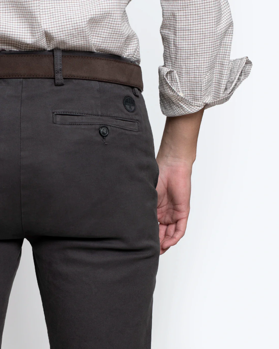 PANTALÓN CHINO SLIM DEFENDER GRIS OSCURO NORTH SAILS - Imagen 4