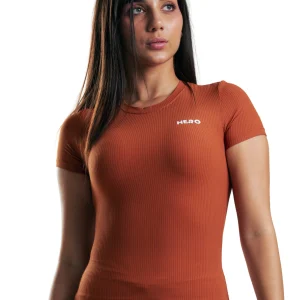 T SHIRT ACANALADA SLIM HERO MARRON