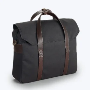 MALETÍN PROPERTY OF