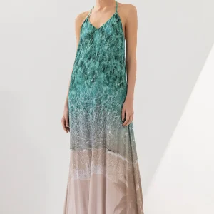 VESTIDO LARGO ESTAMPADO CON PERLAS EN LA ESPALDA