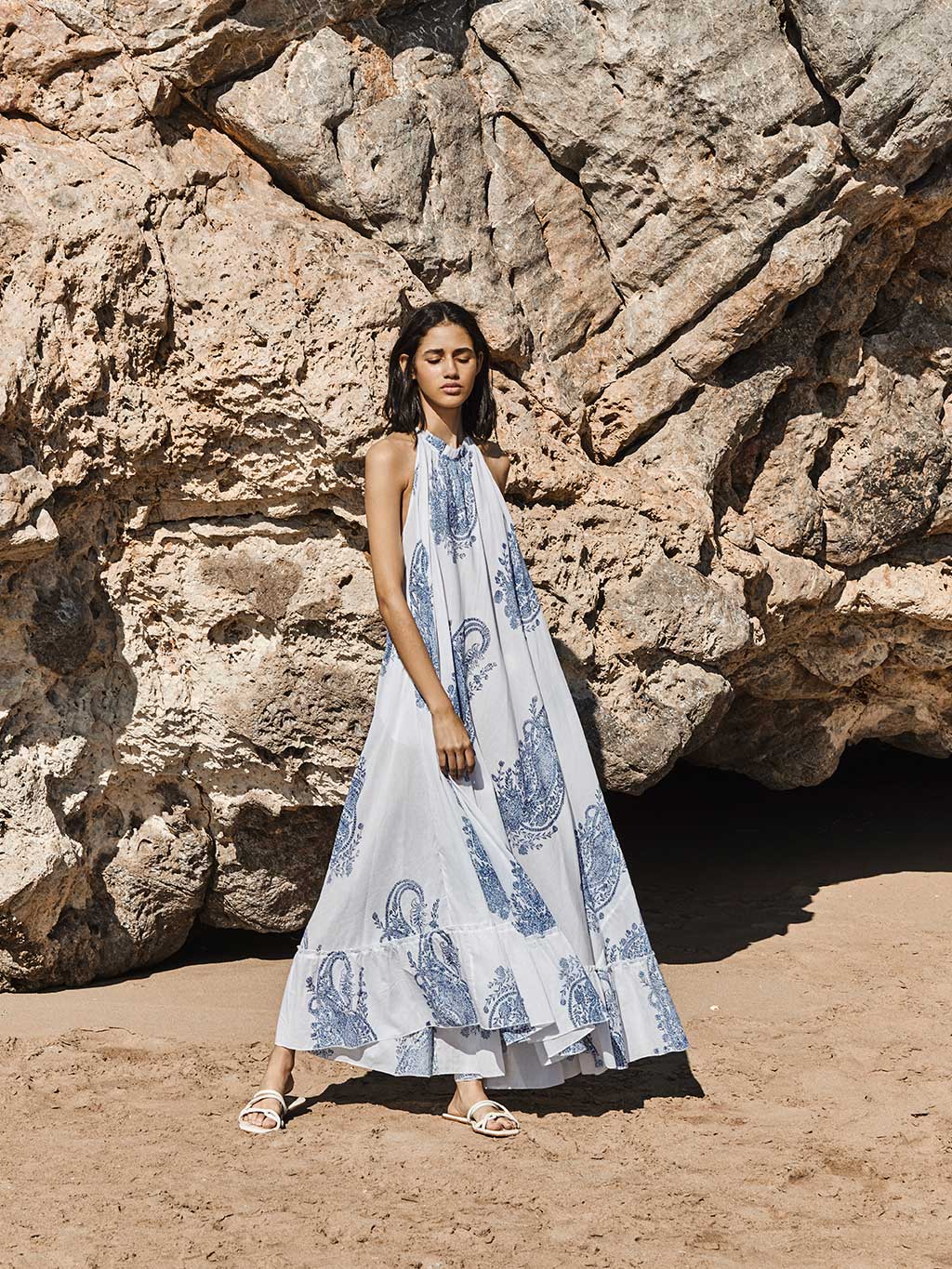 VESTIDO HALTER PAISLEY