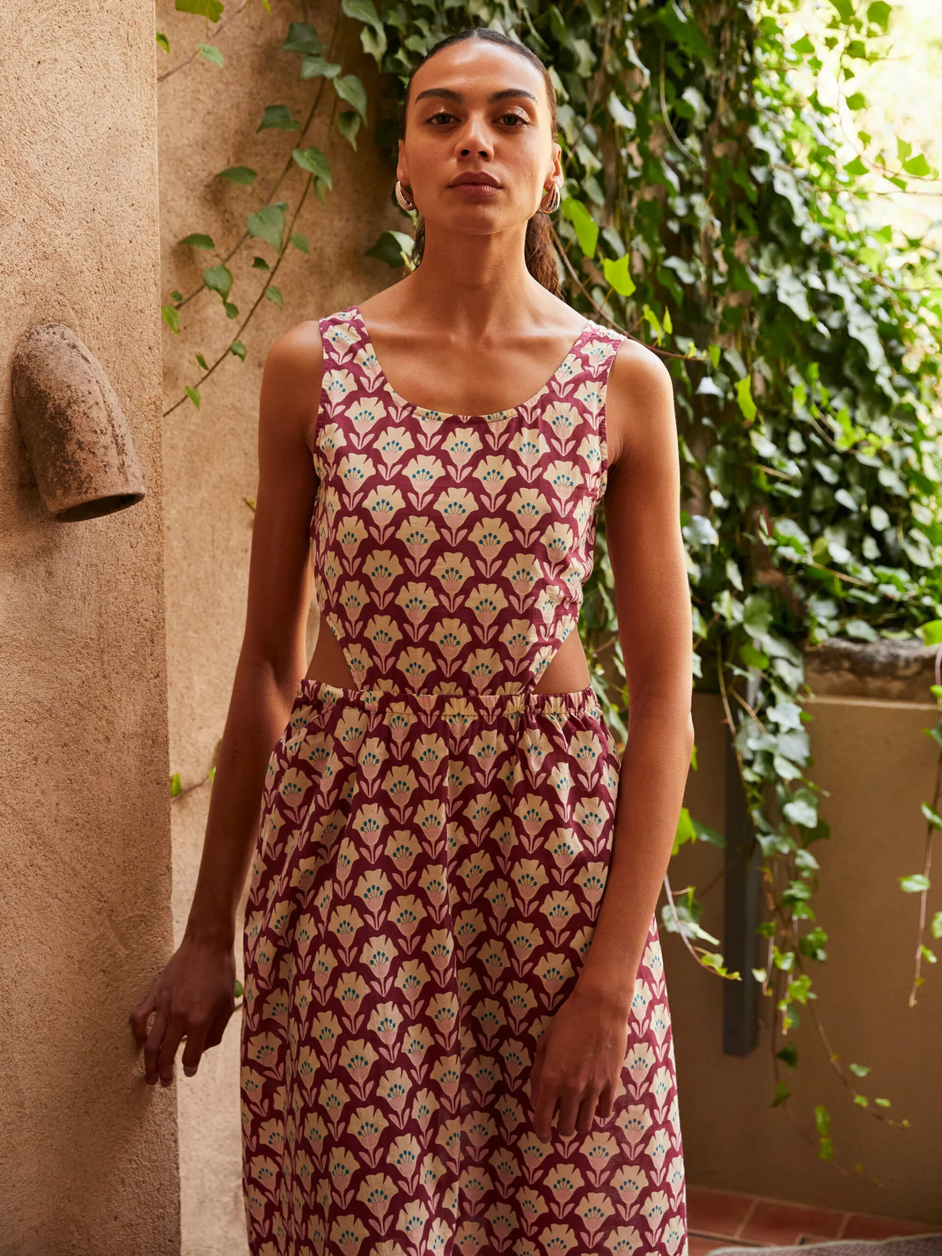 VESTIDO CUT OUT MILEY